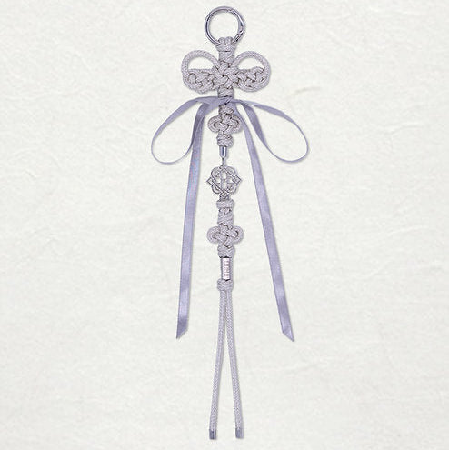norigae, noeud traditionnel coréen, accessoire de hanbok, couleur argent, fait à la main, porte clés, grigri de sac, bijou de sac, rubban, ballet core