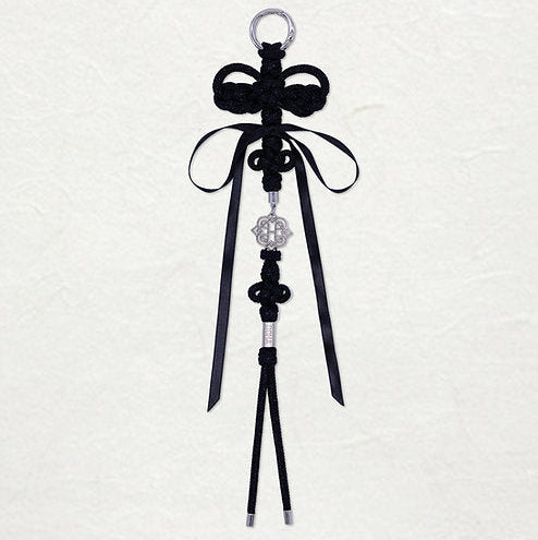 norigae, noeud traditionnel coréen, accessoire de hanbok, couleur noir, fait à la main, porte clés, grigri de sac, bijou de sac, rubban, ballet core